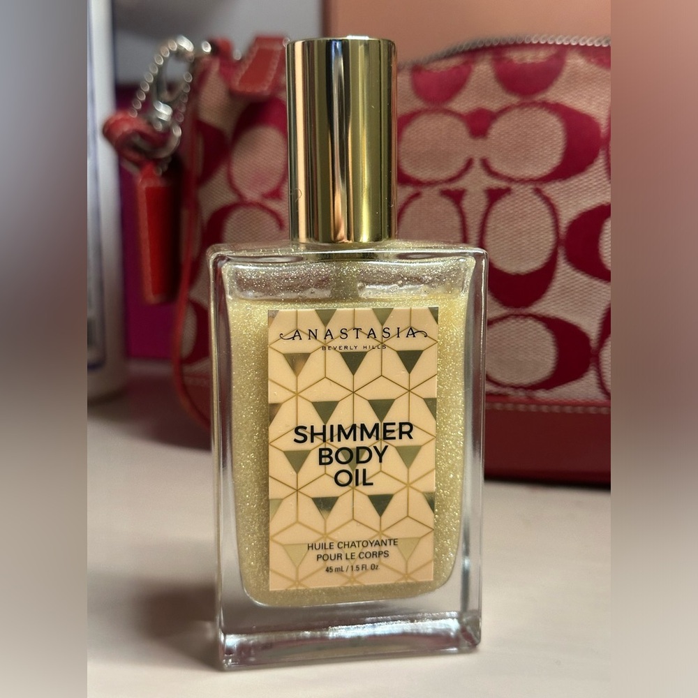Anastasia Shimmer